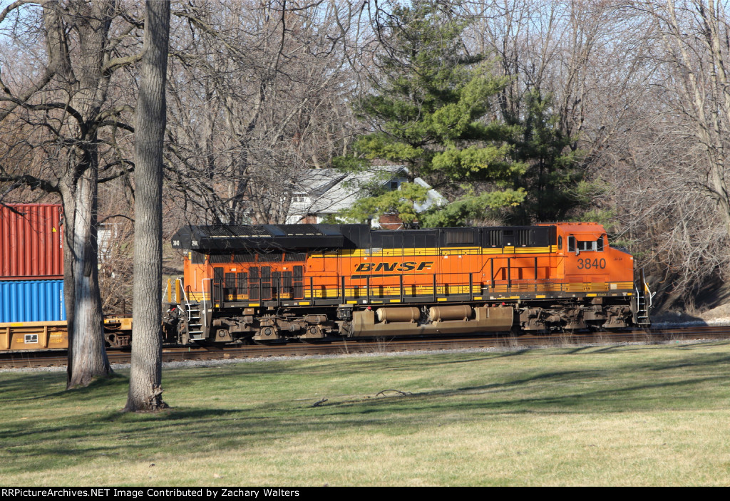 BNSF 3840